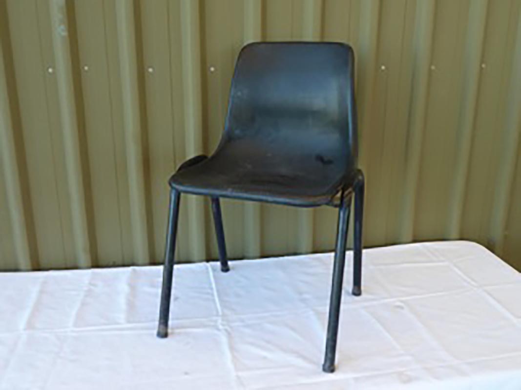 Black-moulded-chair