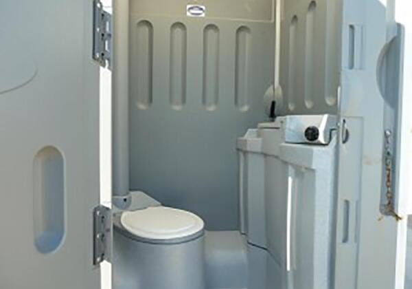 Portable Toilet for hire in Geelong