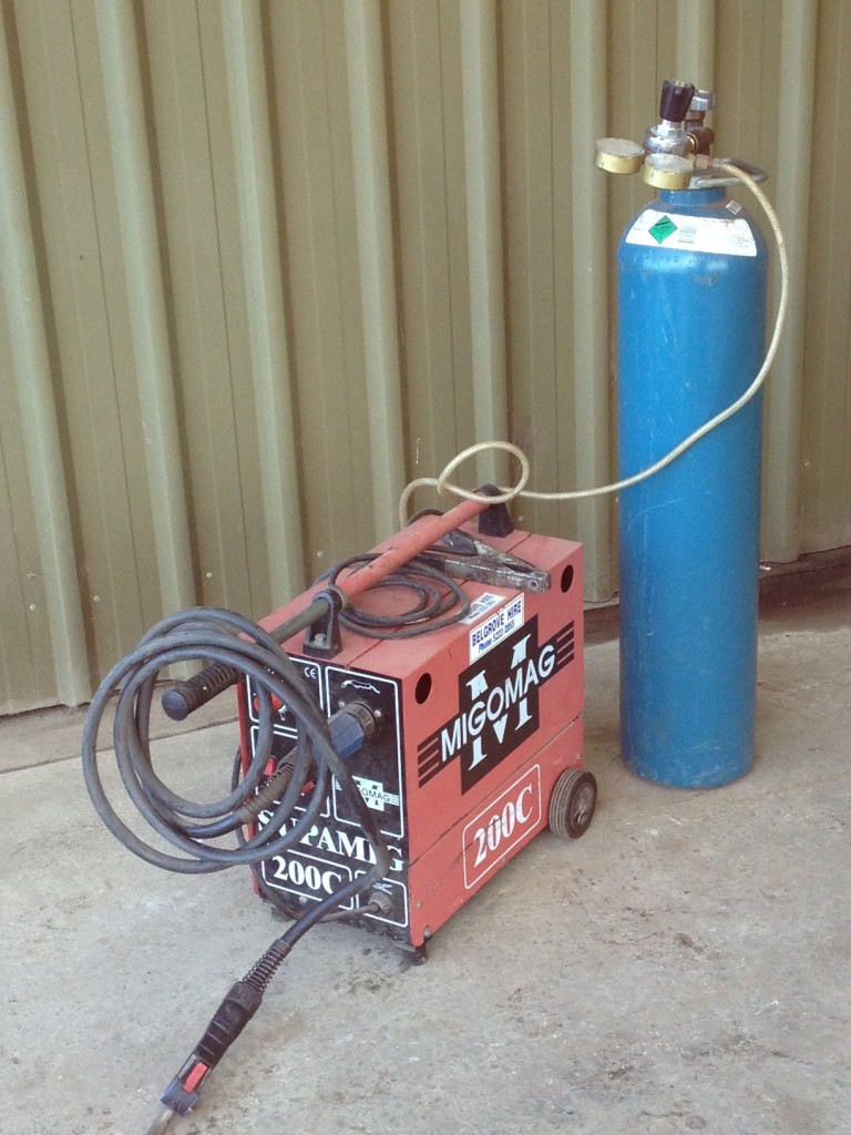 mig-welder-e1375152399171