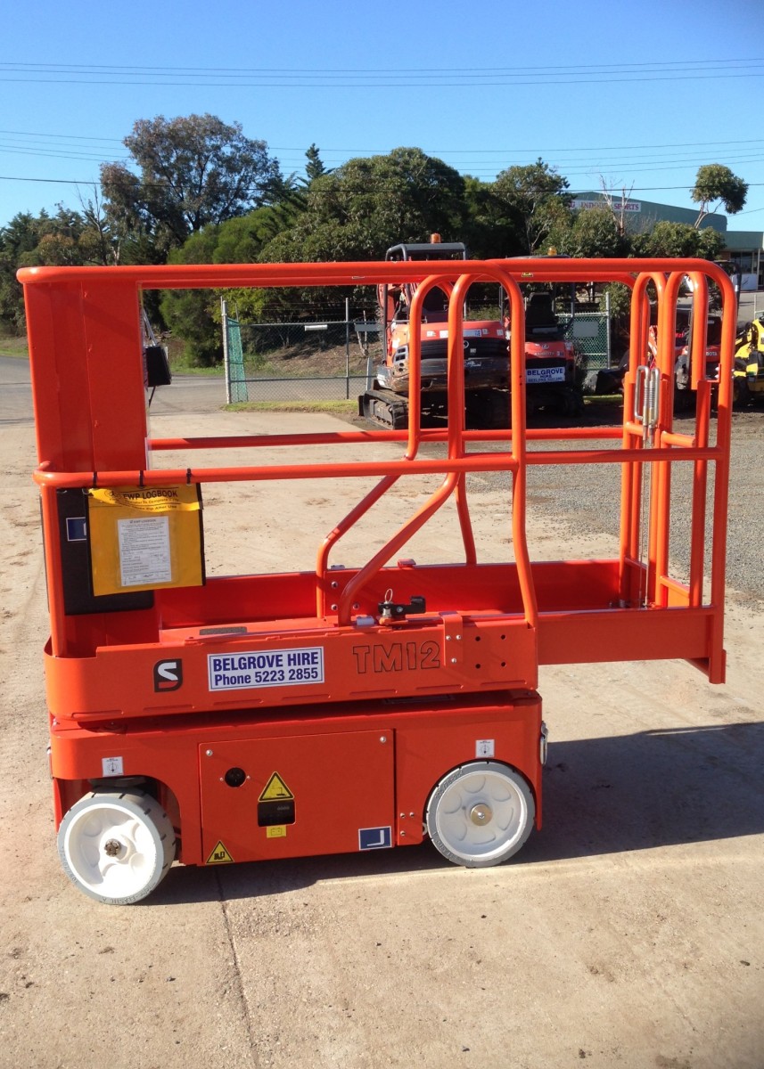 Telescopic Mast Lift Snorkel TM12 Belgrove Hire