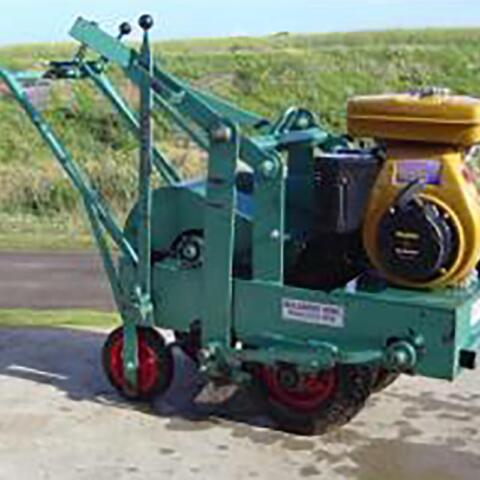 Lawn Turf Cutter - Petrol
