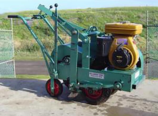 Lawn Turf Cutter - Petrol