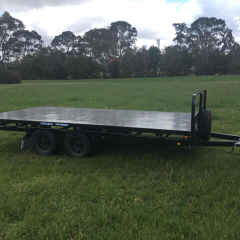 Flat bed tandem trailer 16' x 8'